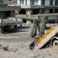 ネパールとチベットの国境地帯で地震による土砂崩れが発生し、ネパール側に深刻な洪水被害をもたらした。(写真/AP通信提供) ネパールとチベットの国境地帯で地震による土砂崩れが発生し、ネパール側に深刻な洪水被害をもたらした。(写真/AP通信提供)