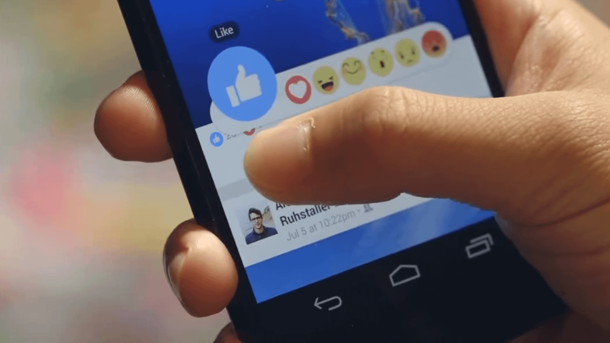 沒有人會因為被按讚而生氣對,對社會人士來說,沒有比「按讚」更好的禮儀了。(示意圖/翻攝自youtube) 沒有人會因為被按讚而生氣對,對社會人士來說,沒有比「按讚」更好的禮儀了。(示意圖/翻攝自youtube)