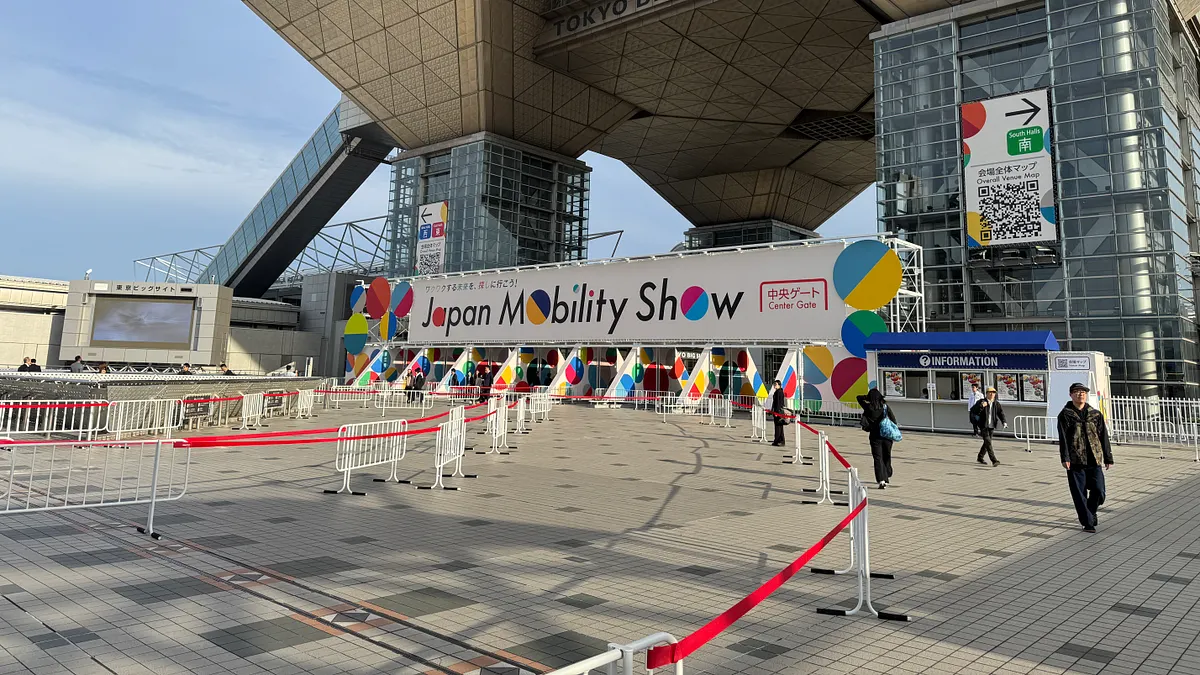 Japan Mobility Show 2025には、過去最多となる500社以上が参加。10年後の未来を体感できる「Tokyo Future Tour 2035」や、スタートアップ展示、モビリティ文化イベントなど多彩なプログラムが展開される。(写真/風傳媒提供) Japan Mobility Show 2025には、過去最多となる500社以上が参加。10年後の未来を体感できる「Tokyo Future Tour 2035」や、スタートアップ展示、モビリティ文化イベントなど多彩なプログラムが展開される。(写真/風傳媒提供)