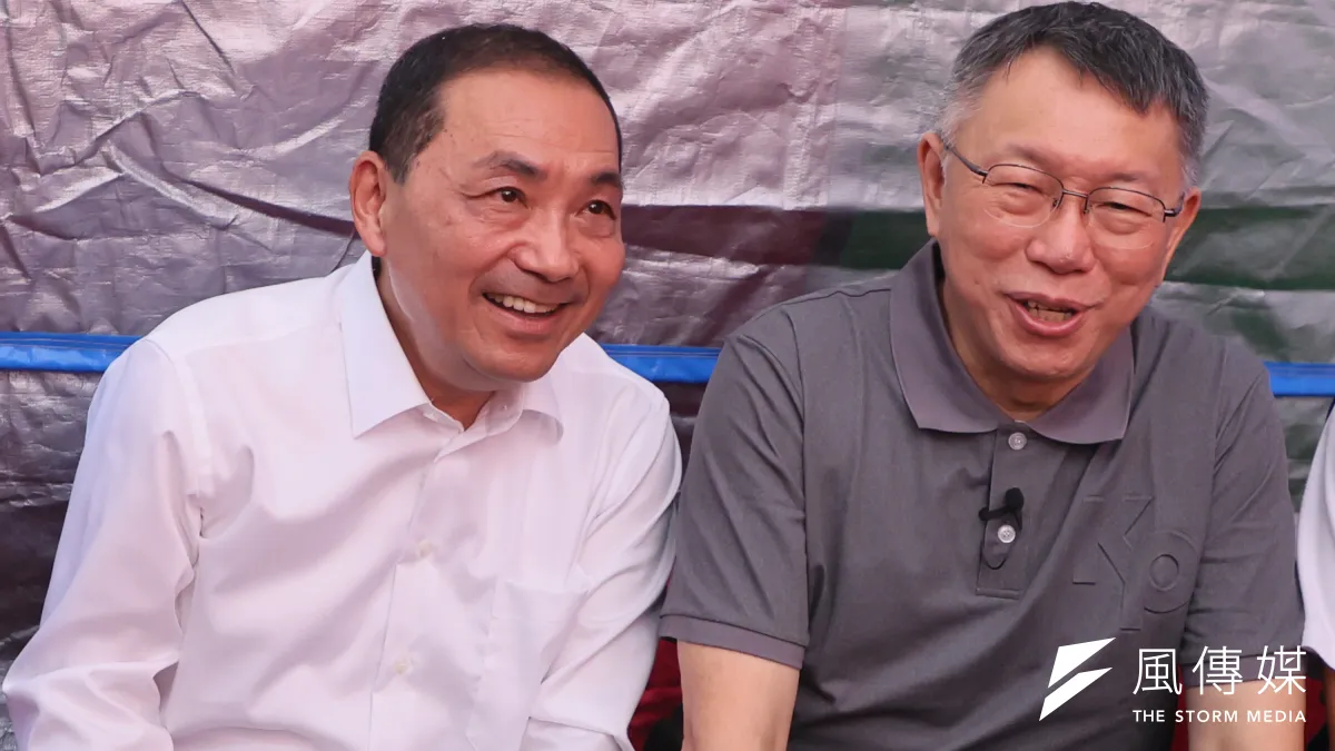 藍白合不合,讓支持者備感焦慮。圖為國民黨總統參選人侯友宜(左)、民眾黨總統參選人柯文哲(右)。(柯承惠攝)