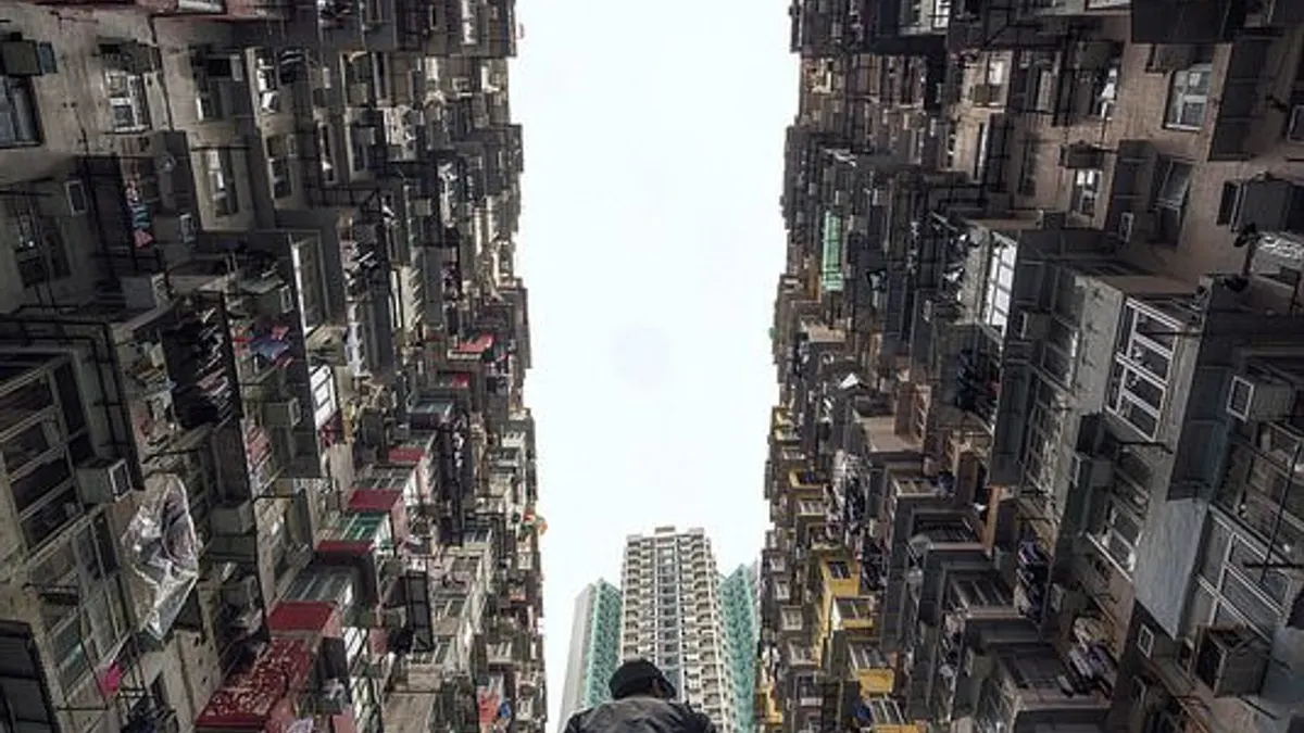 基層市民累積多年的憤怒一次爆發,是這次香港暴亂持續將近4個多月的根本原因!