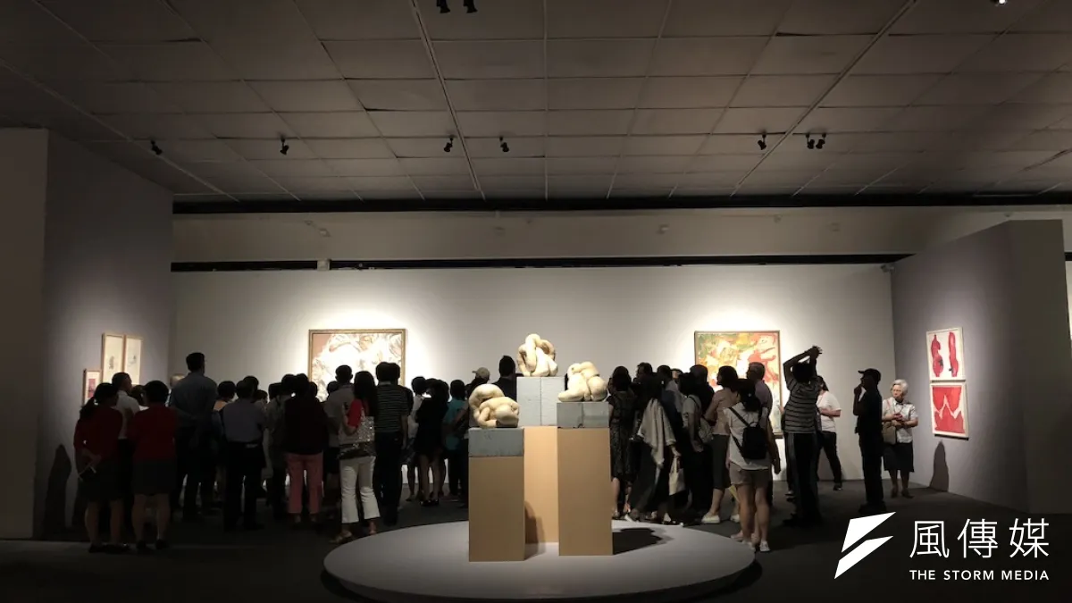 「裸:泰德美術館典藏大展」目前進入最後倒數10天,高美館決定延長展期最後兩個週末的開館時間。(圖/徐炳文攝)