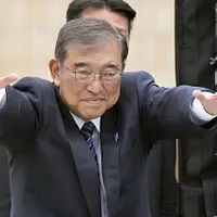 石破首相が7月末までに辞任すれば、8月の臨時国会で新首相の指名選挙が実施される見通し。(AP通信) 石破首相が7月末までに辞任すれば、8月の臨時国会で新首相の指名選挙が実施される見通し。(AP通信)