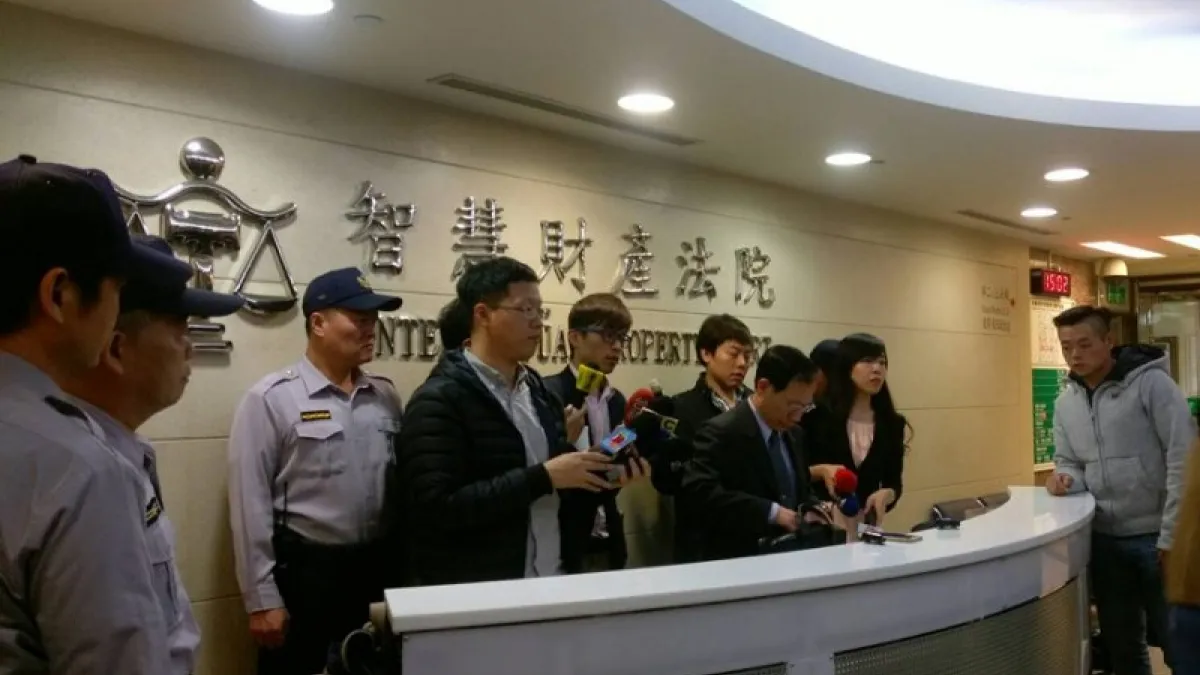 宣判後,行政庭庭長陳忠行說明判決結果。(來源:法操司想傳媒)