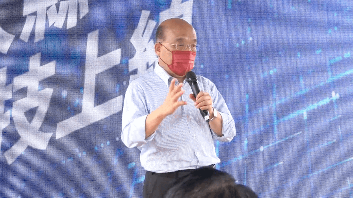 行政院長蘇貞昌表示,如果大型電商業者能夠提出創造雙贏、多贏的方法,又能對小店家、小攤商、農漁生產者有益的方法創造多贏,政府也可以考量。(資料照,嘉義縣政府提供) 行政院長蘇貞昌表示,如果大型電商業者能夠提出創造雙贏、多贏的方法,又能對小店家、小攤商、農漁生產者有益的方法創造多贏,政府也可以考量。(資料照,嘉義縣政府提供)