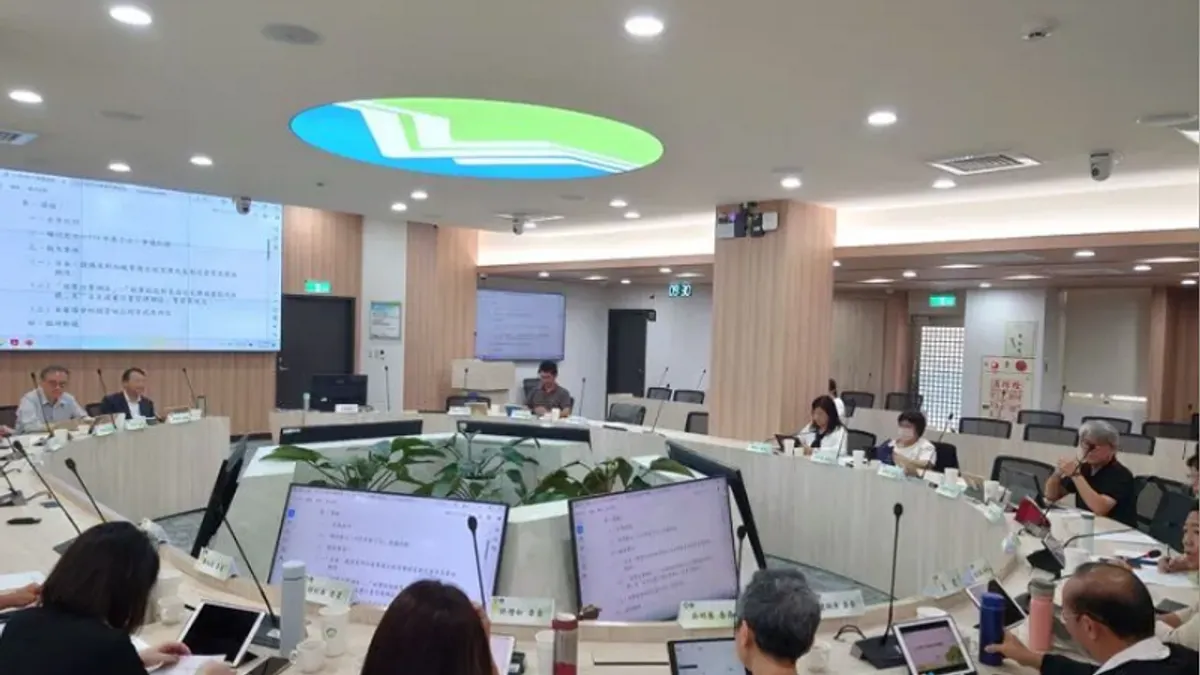 筆者認為,碳費政策不僅是對氣候變遷的積極回應,同時也積極保障台灣經濟競爭力,以實現永續發展的未來。(資料照,環境部提供)