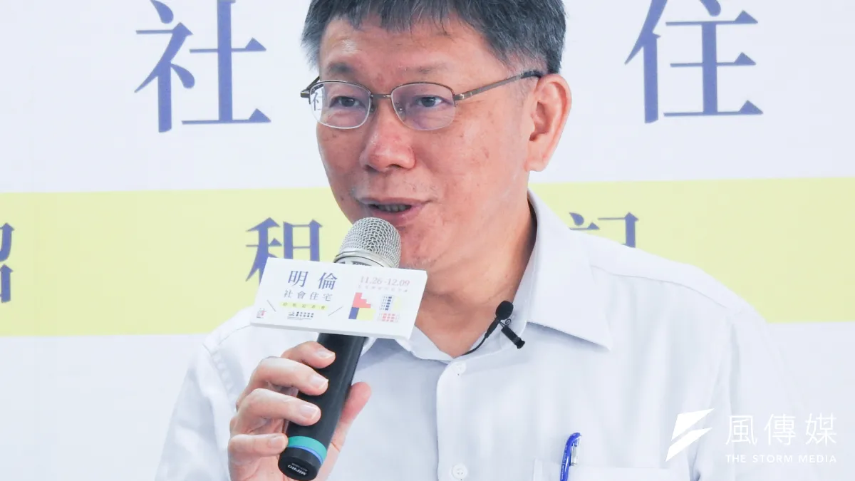 針對台中捷運綠線在試營運時,因連結器故障而暫停試營運,台北市長柯文哲表示一定會負責到底。(方炳超攝)