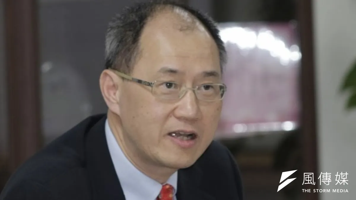 台泥董事長辜成允2日在聯合法說會中,對服貿引發的爭議表示憂心。(吳逸驊攝)