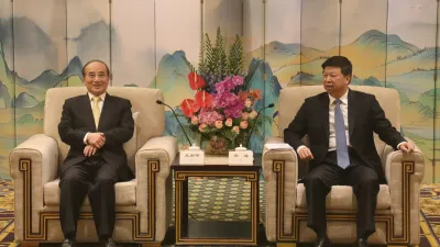 立法院前院長王金平(左)18日上午赴福建漳州祭祖,下午與大陸國台辦主任宋濤(右)在廈門首度舉行「王宋會」。(讀者提供)