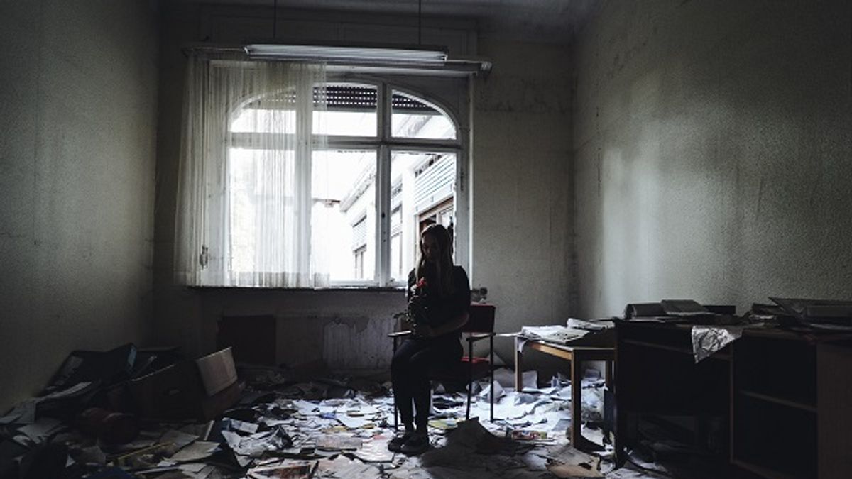 爸媽避談課業以外的話題,認為學生的本份只有讀書,彷彿青少年的人生只剩下學業,沒有其他。(圖/想想論壇提供) 爸媽避談課業以外的話題,認為學生的本份只有讀書,彷彿青少年的人生只剩下學業,沒有其他。(圖/想想論壇提供)