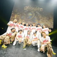 SEGA SAMMY LUXが2年ぶりのワンマンライブ「JACKPOT」を開催し、全18演目の圧巻のパフォーマンスで800人の観客を魅了した。(写真/SEGA SAMMY LUXワンマンライブ提供) SEGA SAMMY LUXが2年ぶりのワンマンライブ「JACKPOT」を開催し、全18演目の圧巻のパフォーマンスで800人の観客を魅了した。(写真/SEGA SAMMY LUXワンマンライブ提供)