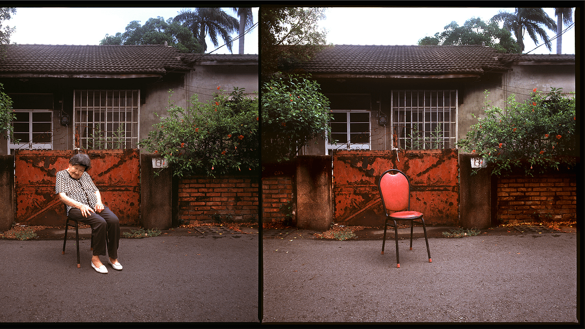 藝術家侯淑姿創作《長日將盡》,所建構的眷村的影像從而得以引導觀眾面對這段幽暗歷史的過去與未來,在後記憶與未知之間尋找出路。(圖/侯淑姿提供) 藝術家侯淑姿創作《長日將盡》,所建構的眷村的影像從而得以引導觀眾面對這段幽暗歷史的過去與未來,在後記憶與未知之間尋找出路。(圖/侯淑姿提供)