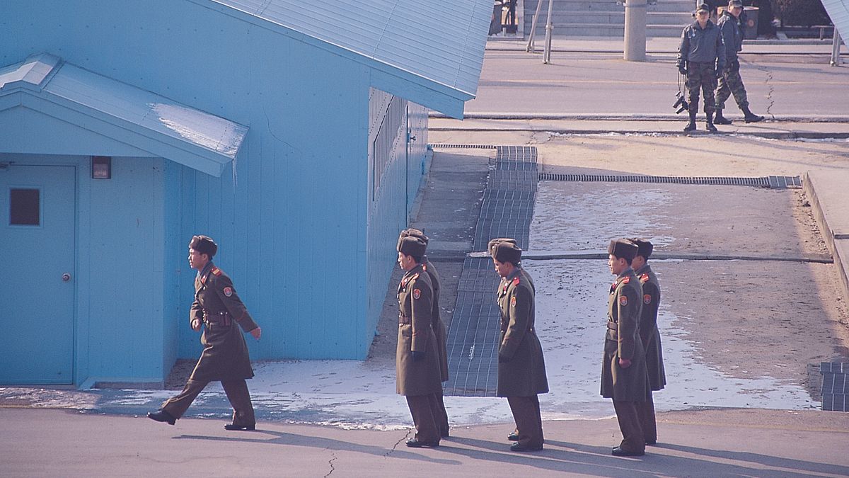 邱一新專文:站在北韓38度線上─穿越邊境的故事