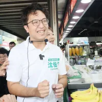 民進黨台北市長參選人沈伯洋日前透露橫跨藍綠白的請益名單。(資料照,柯承惠攝) 民進黨台北市長參選人沈伯洋日前透露橫跨藍綠白的請益名單。(資料照,柯承惠攝)