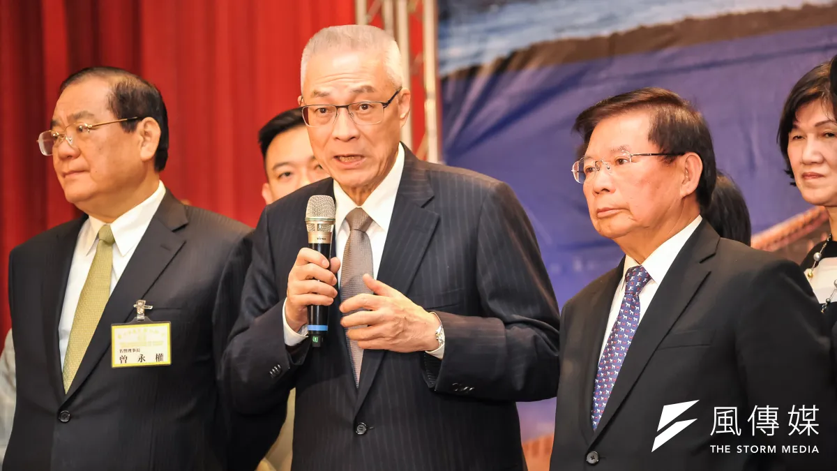 前副總統吳敦義出席台北市屏東同鄉會會員大會,吳敦義指出,九二共識、一中各表,這個中國代表中華民國,沒有什麼不對,也沒有問題。(甘岱民攝)