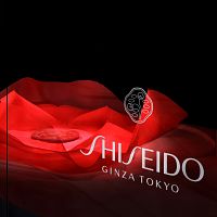 資生堂が東京・銀座に構える旗艦店。(写真/公式フェイスブックより) 資生堂が東京・銀座に構える旗艦店。(写真/公式フェイスブックより)