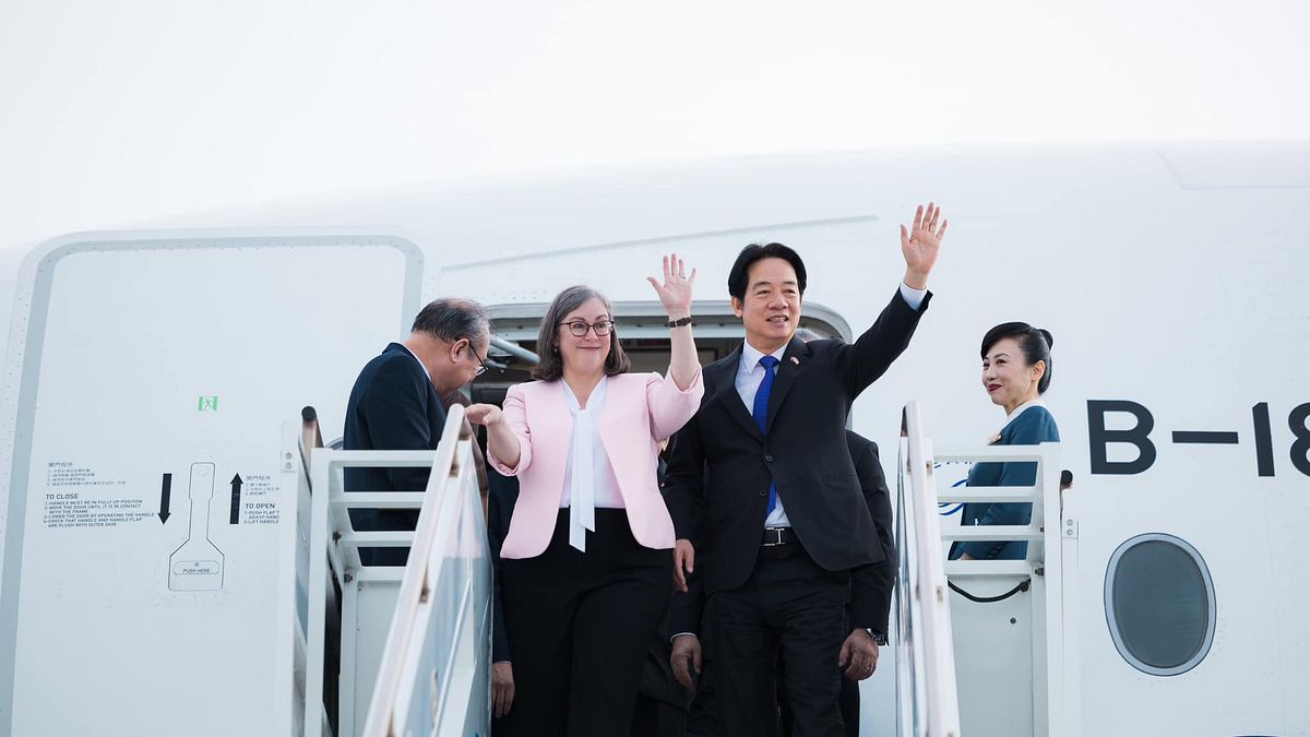 圖為去年總統賴清德出訪太平洋友邦,過境美國夏威夷。(取自賴清德臉書) 圖為去年總統賴清德出訪太平洋友邦,過境美國夏威夷。(取自賴清德臉書)