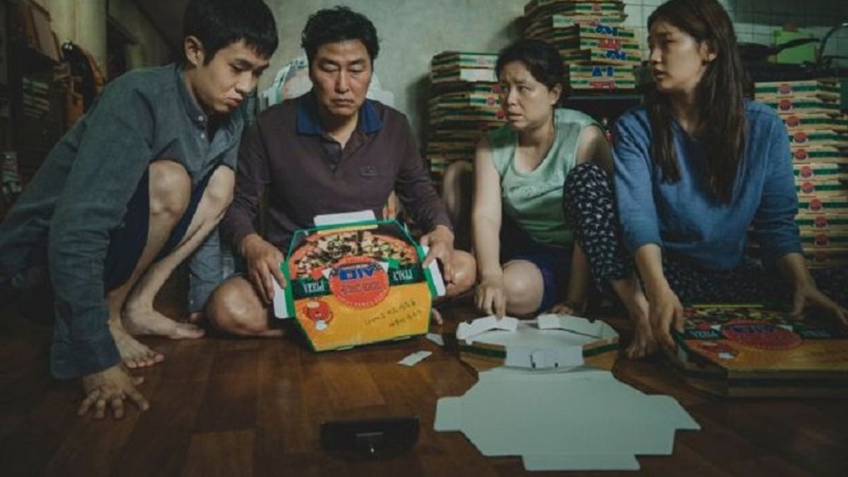 寄生上流劇照。 寄生上流劇照。