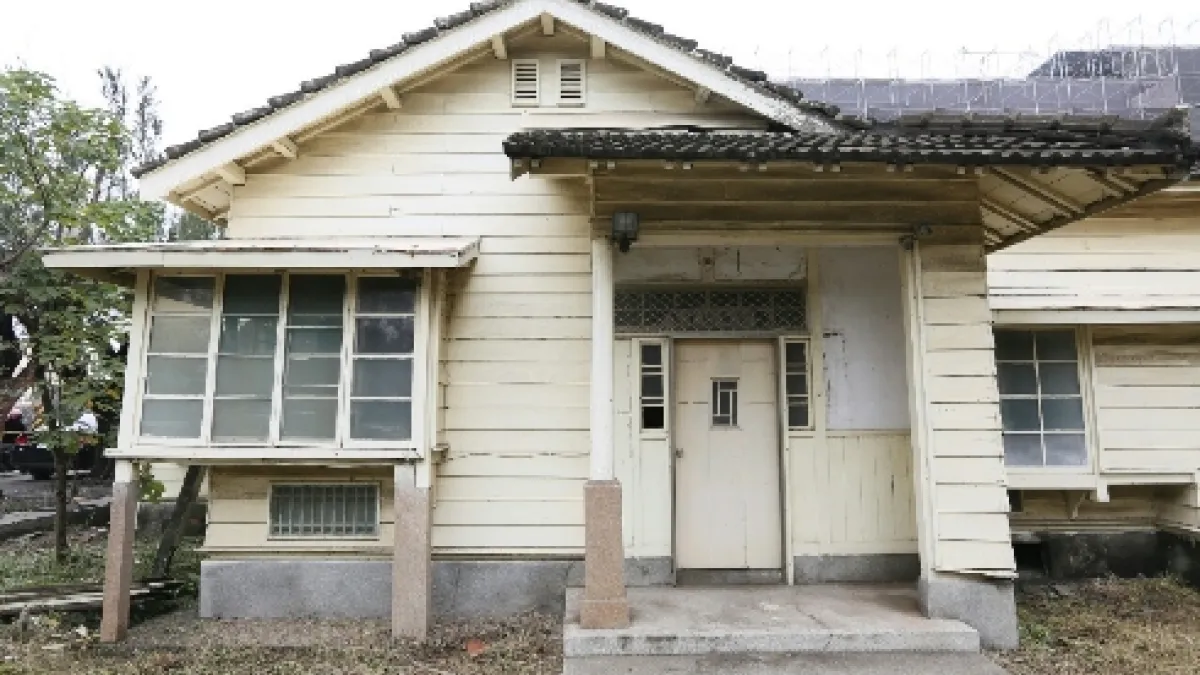 歷史建築港務公司日式宿舍 林佳龍盼市港合作吸引人潮