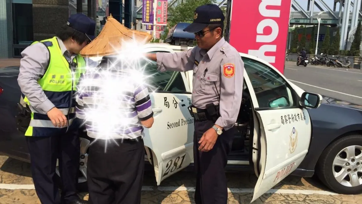 9旬失智翁迷途 熱心員警協助返家