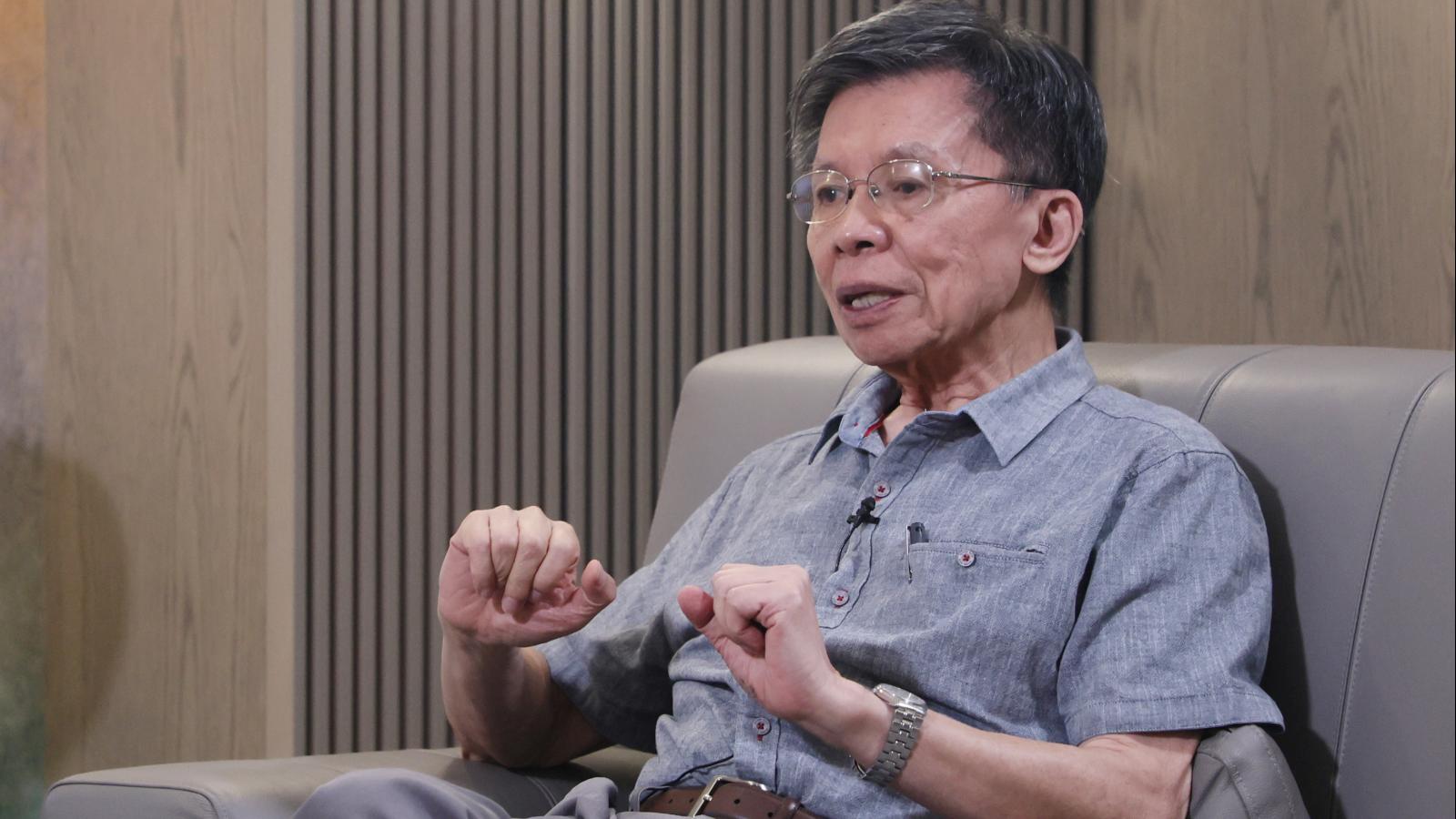 87歲沈富雄意外跌倒臉部重傷!公開「滿臉血」受傷照:腎臟移植過才會這樣跌