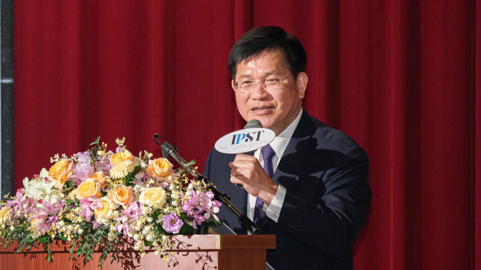 年底前將新設駐菲律賓辦事處?林佳龍證實「進行中」:目前一切順利