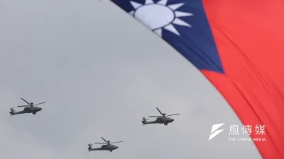 民進黨執政下的「中華民國」顯然發生歷史的斷裂。圖為陸軍航特部於國慶大會預演活動表演。(顏麟宇攝)