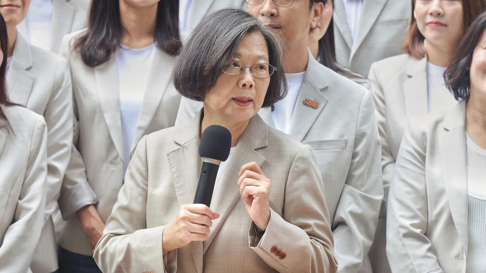 蔡英文「不請自來」出手2026選戰?李艷秋預想綠營「家變」4情景:賴主席保重