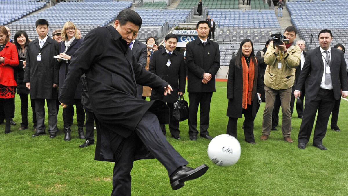 習近平失落的「足球夢」!《外交政策》大哉問:為何中國十四億人口,卻選不出十一位世界盃悍將