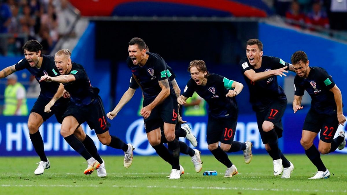 克羅埃西亞PK淘汰俄羅全國都衝出休息區。(美聯社) 克羅埃西亞PK淘汰俄羅全國都衝出休息區。(美聯社)