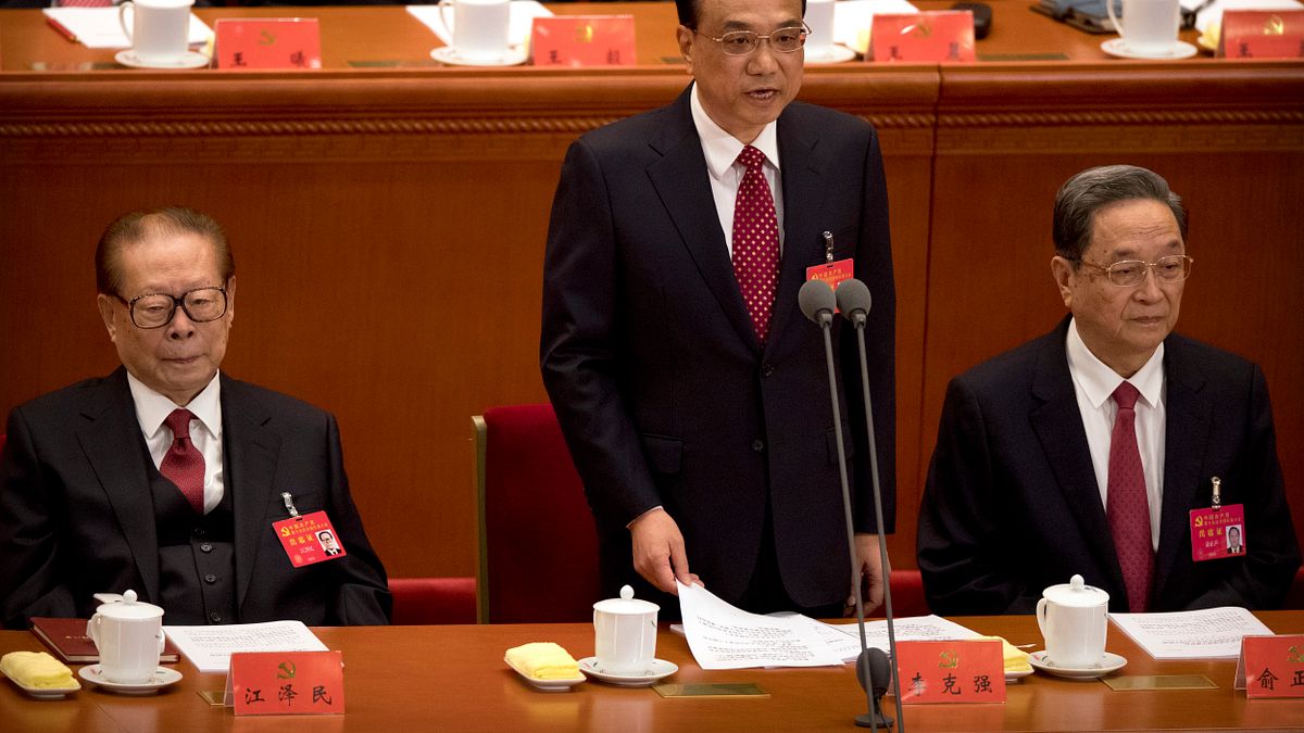 2017年10月18日,中共十九大在北京召開,國務院總理李克強(中)報告議程(AP) 2017年10月18日,中共十九大在北京召開,國務院總理李克強(中)報告議程(AP)