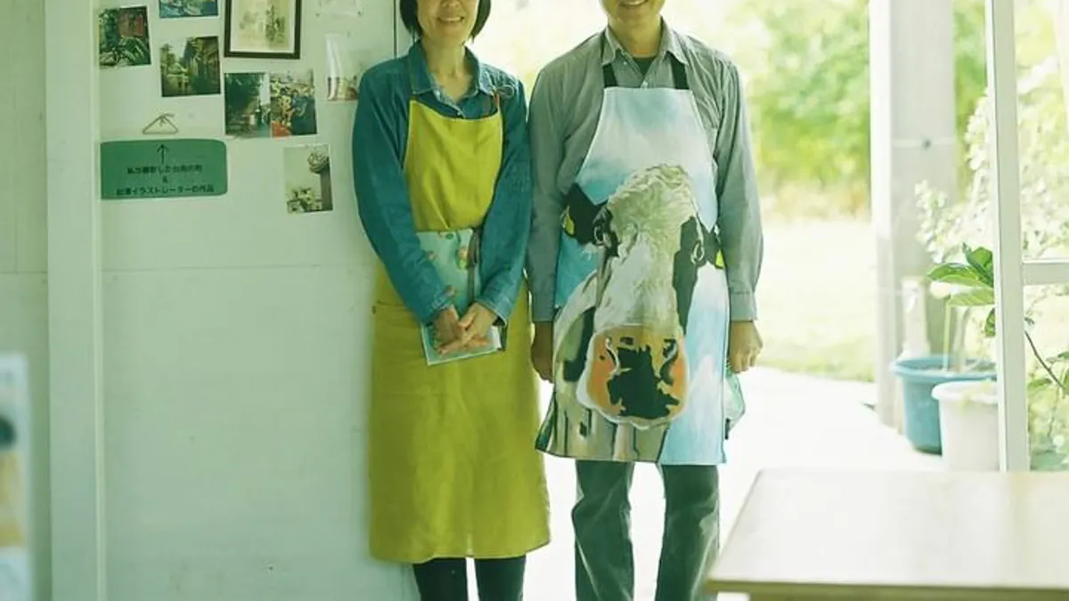 台湾出身の楊百泓さんと妻の中尾美嘉子さんは淡路島で「台南家」を営み、移住の経緯や店づくりへの思いを『風傳媒』に語った。(写真/台南家 TAINAN HOUSE提供) 台湾出身の楊百泓さんと妻の中尾美嘉子さんは淡路島で「台南家」を営み、移住の経緯や店づくりへの思いを『風傳媒』に語った。(写真/台南家 TAINAN HOUSE提供)