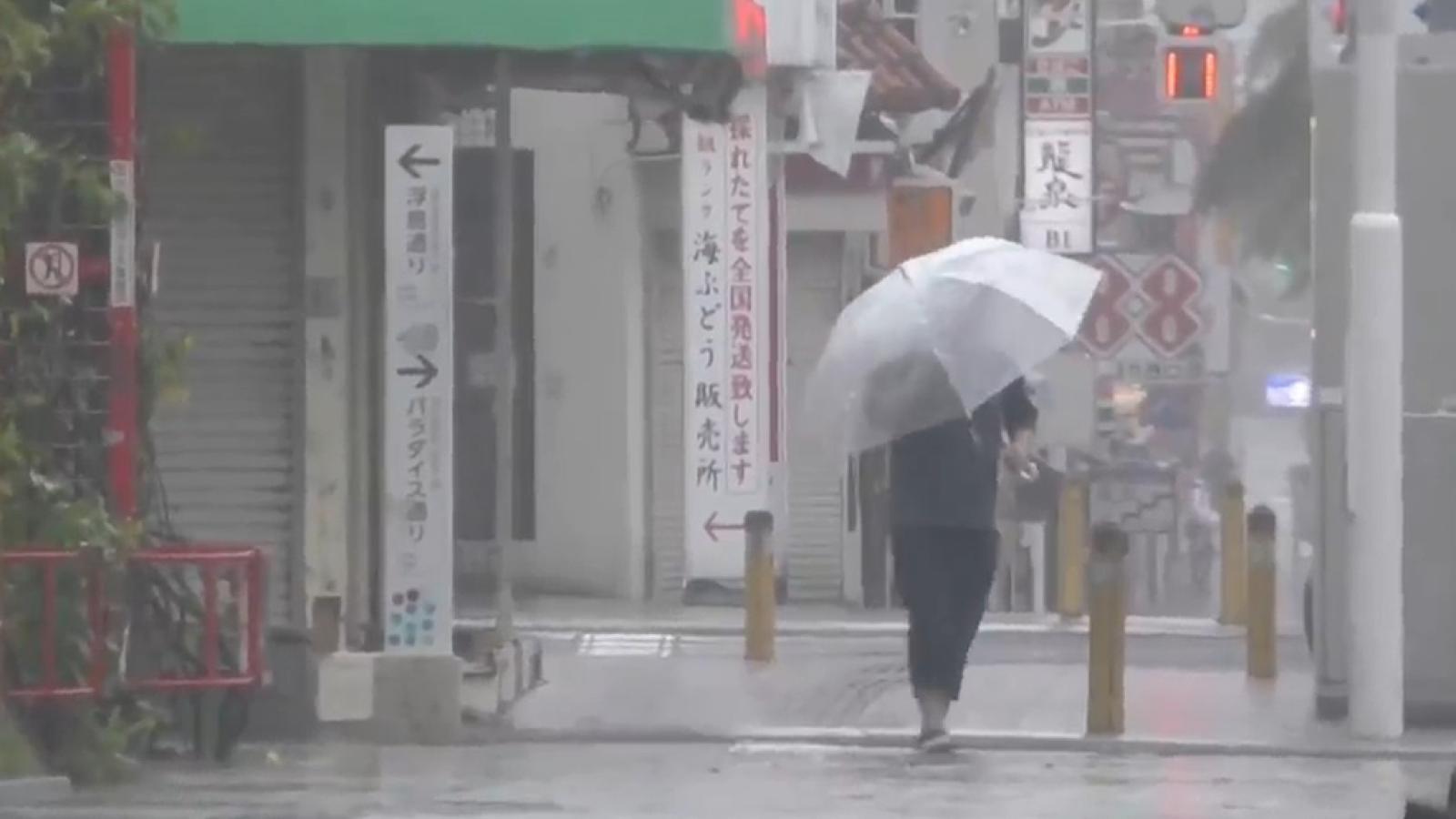強颱杜鵑猛襲日本!關東淹水連高市早苗都遭殃 東京迪士尼卻照常開門「暴雨也要排隊玩」