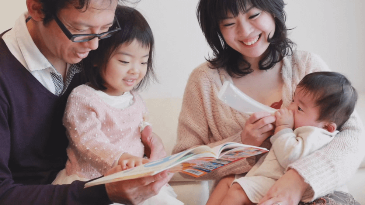 沒人天生懂得當父母,都是在成為父母那刻起,才開始學習。(示意圖非本人/翻攝自youtube) 沒人天生懂得當父母,都是在成為父母那刻起,才開始學習。(示意圖非本人/翻攝自youtube)