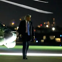 2025年6月16日、アメリカのトランプ大統領がカナダを離れホワイトハウスに戻り、イラン・イスラエル危機を処理しようとしている。(AP通信) 2025年6月16日、アメリカのトランプ大統領がカナダを離れホワイトハウスに戻り、イラン・イスラエル危機を処理しようとしている。(AP通信)
