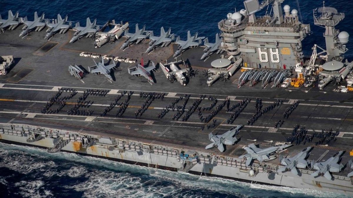 川普正在亞洲訪問,美軍「尼米茲號」艦載機卻在南海出包:F/A-18F、MH-60R半小時內接連墜海