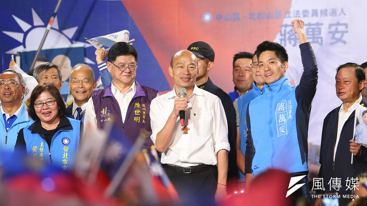 韓國瑜旋風,每到之處,激起陣陣旋風,橫掃全臺。藍軍只要團結合作,並吸取中間選民及淺綠朋友;相信剩下不到四十天,精彩可期。(資料照,顏麟宇攝)