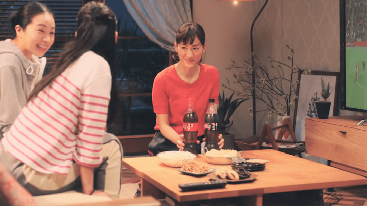 熬夜看世足、又吃宵夜,很多人一周內就胖了2公斤!(圖/取自youtube) 熬夜看世足、又吃宵夜,很多人一周內就胖了2公斤!(圖/取自youtube)