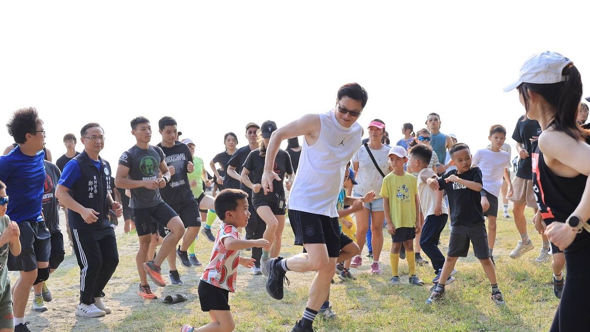 斯巴達障礙跑十週年暖身登場 台南漁光島戶外訓練營吸引全民開練