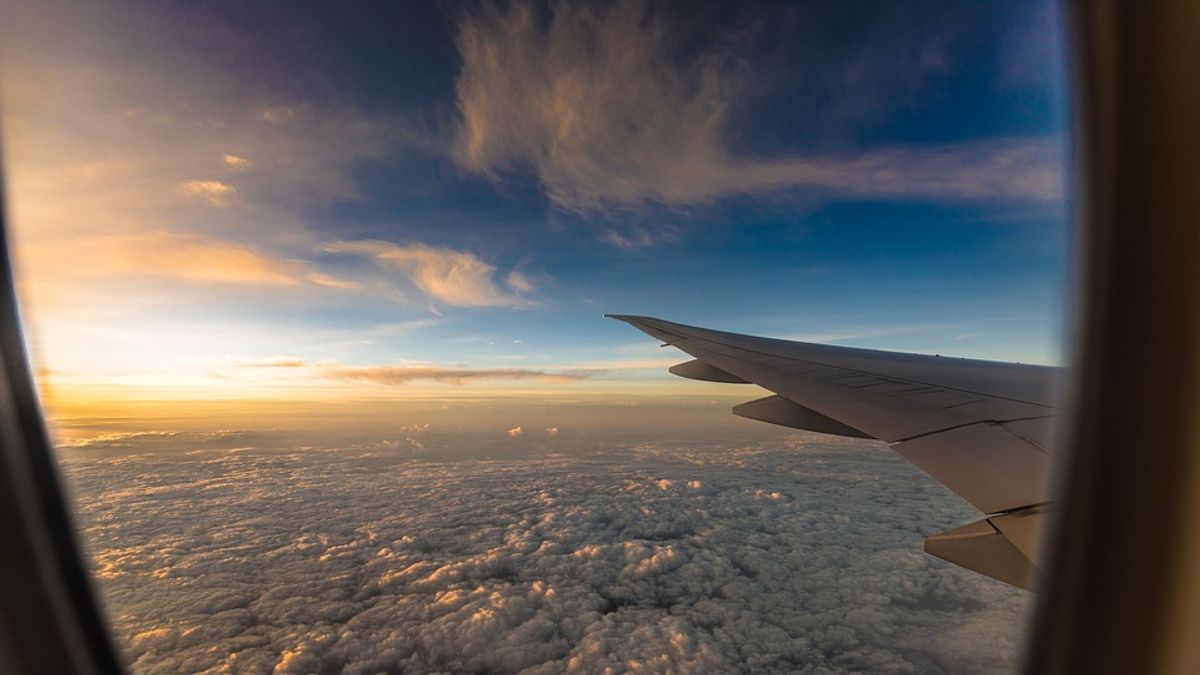 上了飛機,就是不確定的開始,有面對各種危險的可能,就有機會與或軟弱或強悍或靈活或固執的自己直面相遇。(資料照,取自bulletrain743@pixabay/CC0) 上了飛機,就是不確定的開始,有面對各種危險的可能,就有機會與或軟弱或強悍或靈活或固執的自己直面相遇。(資料照,取自bulletrain743@pixabay/CC0)