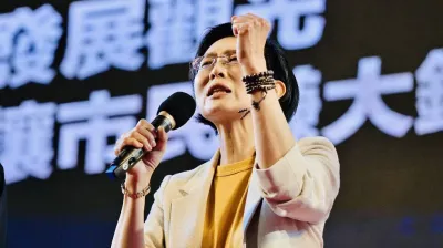 林岱樺強調,能站在這裡向市民說明,是民主社會難能可貴的價值體現。她指出:「民主不是少數人的特權,是所有在場與未能到場市民的權利。我站出來,就是要捍衛這份權利。」(圖/徐炳文攝)