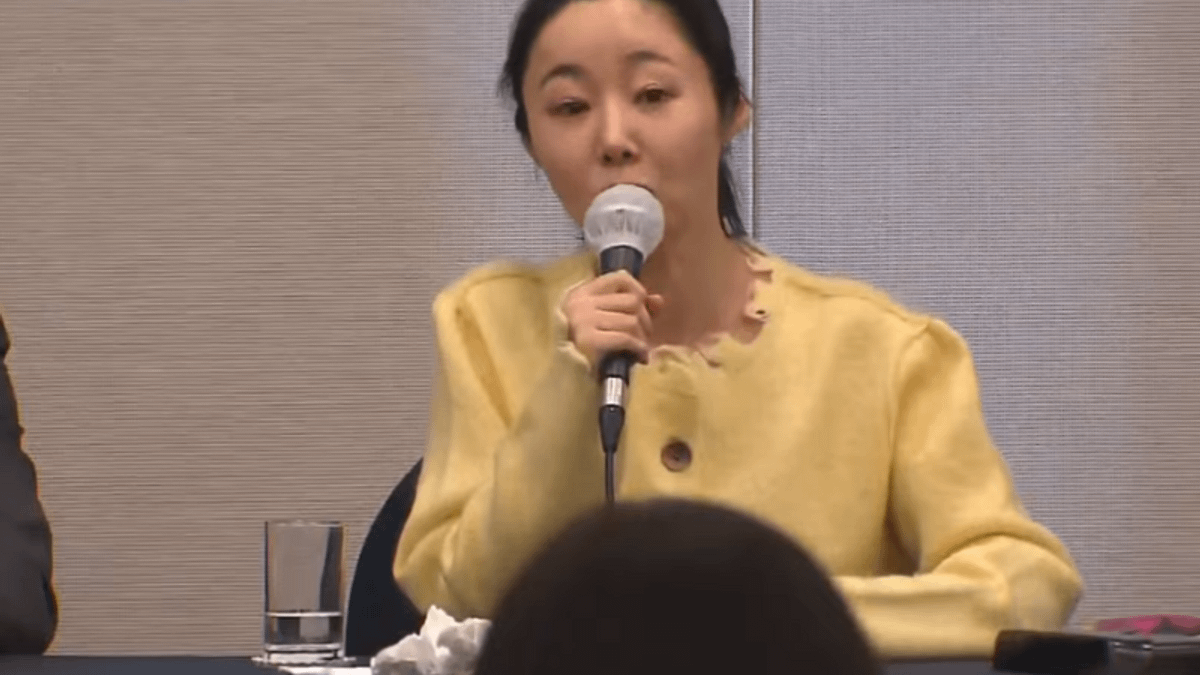 閔熙珍今日再度召開記者會。(圖/翻攝自YouTube/MBCNEWS) 閔熙珍今日再度召開記者會。(圖/翻攝自YouTube/MBCNEWS)