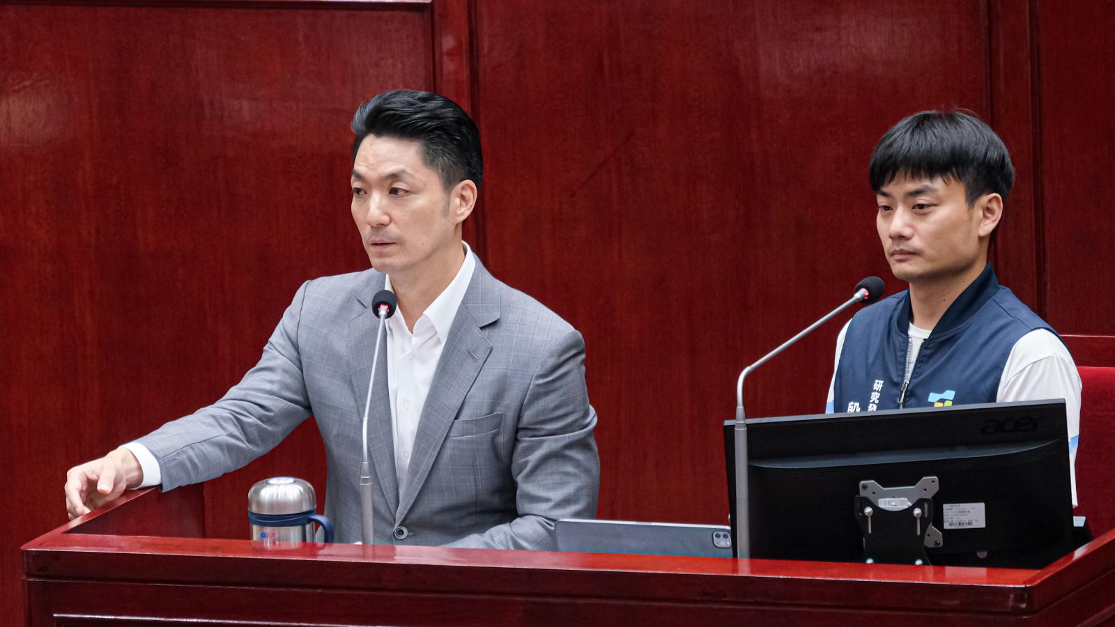 蔣萬安美籍兒參加「市府交換計畫」非首例?殷瑋曝教育局回應:簡舒培可索資