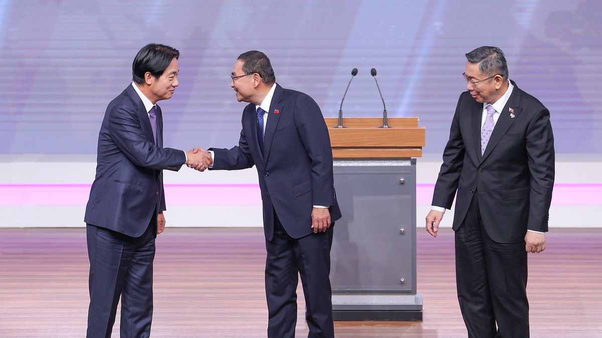 賴清德曾當場駁侯友宜「開放10萬印工是假訊息」 董智森:那政府現在為什麼在做?