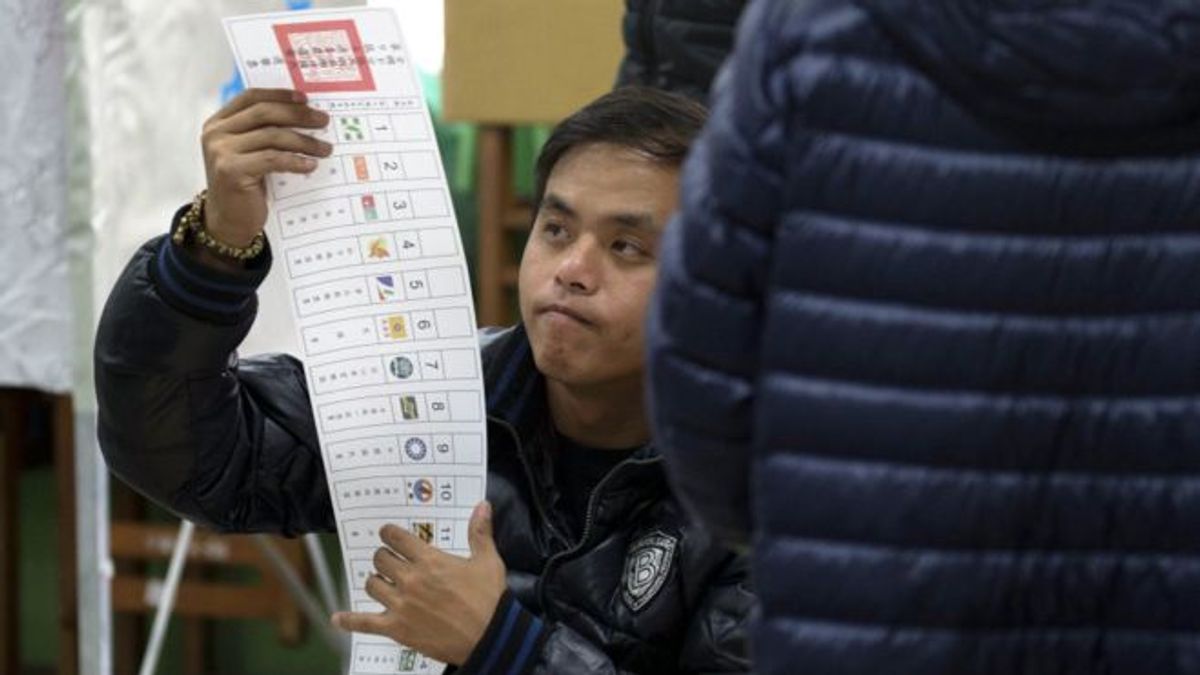 這次選舉投票率低於往屆,但激烈程度依然。(圖/AP) 這次選舉投票率低於往屆,但激烈程度依然。(圖/AP)