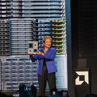 半導体大手AMDのリサ・スーCEOは「Advancing AI」で、AI推論需要が急速に拡大していると指摘した。(中央社) 半導体大手AMDのリサ・スーCEOは「Advancing AI」で、AI推論需要が急速に拡大していると指摘した。(中央社)
