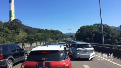 高公局指出,春節連假期間將有大量車潮利用國5往來台北與宜花東返鄉及旅遊,行車時間將比平常增加5~7.4倍。(柳丁皮提供)