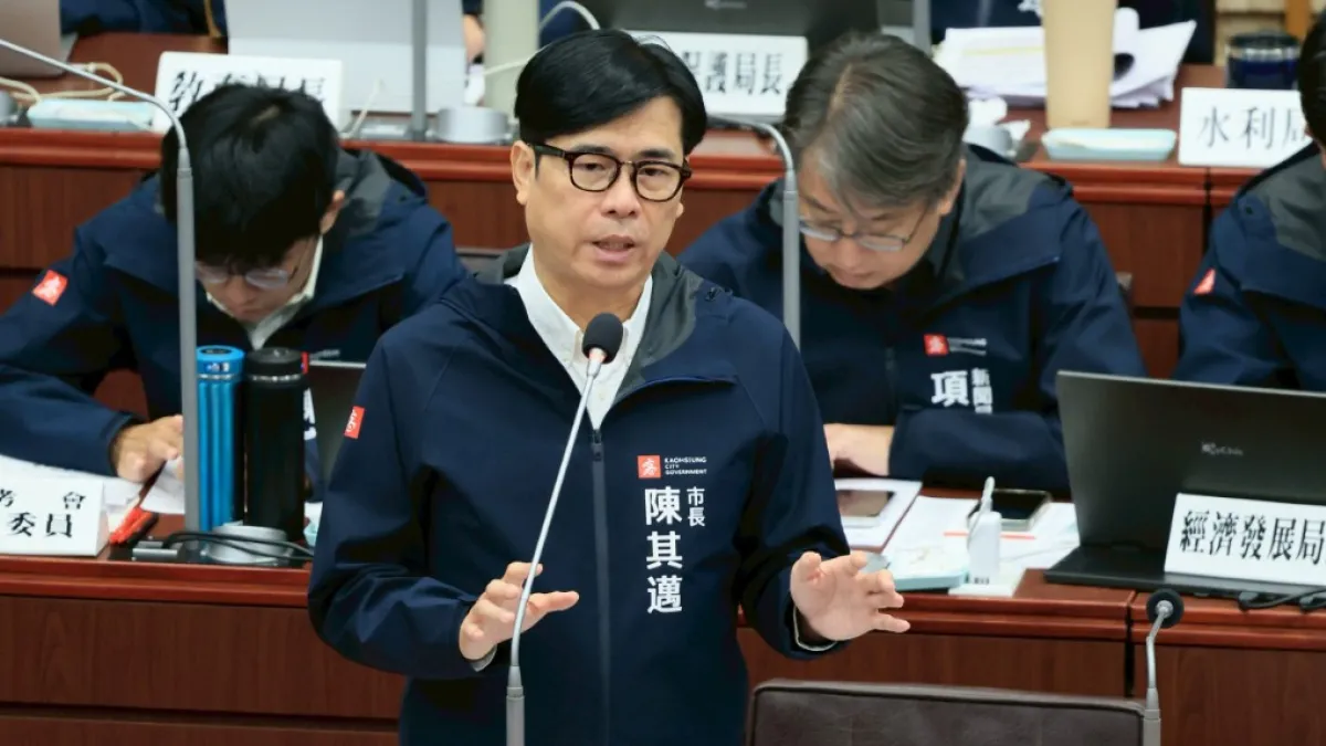 市長陳其邁針對議員關心亞灣區發展、高雄觀光產業及大澄清湖地區規劃等議題,逐一回應市府相關作為。(圖/高市府提供)