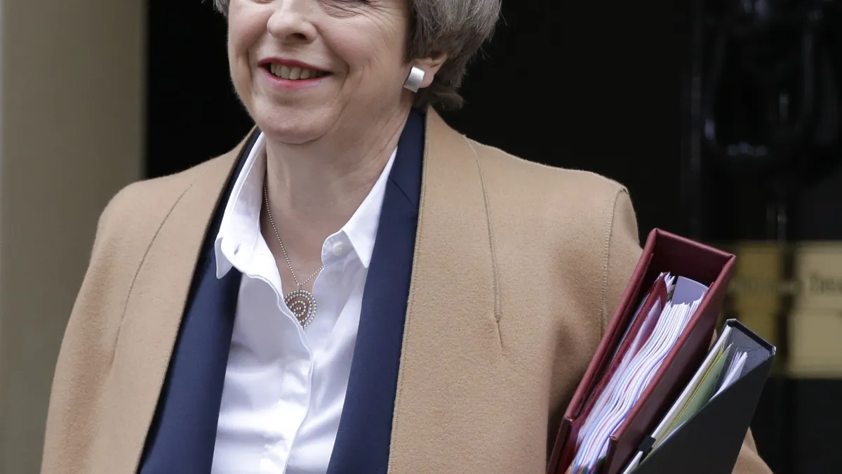 英國首相梅伊突宣布將在6月初提前舉行大選。(美聯社)