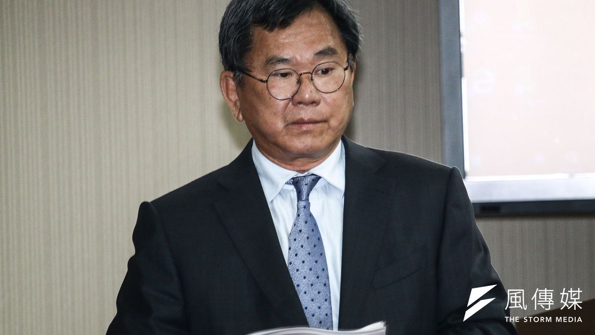 針對「英德之爭」民進黨立委陳明文26日表示,蔡英文是現任總統,5人小組一開始當然會勸退。(資料照,蔡親傑攝) 針對「英德之爭」民進黨立委陳明文26日表示,蔡英文是現任總統,5人小組一開始當然會勸退。(資料照,蔡親傑攝)